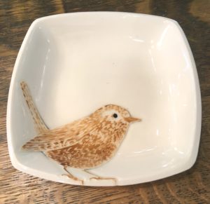 Stoneware bowl with wren motif