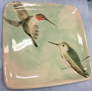 Stoneware plate, hummingbirds design